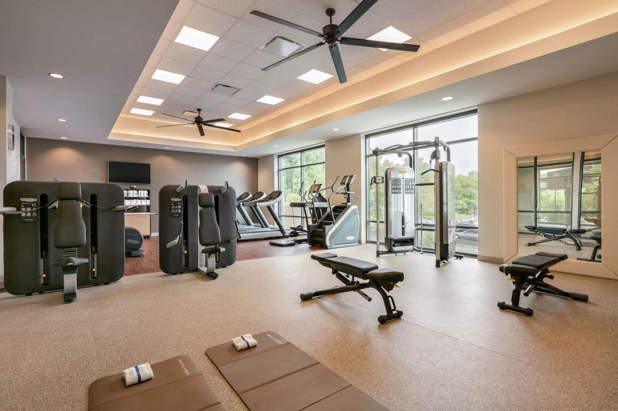 فندق أجنحة إمباسي باي هيلتون بيركيلي هايتس Berkeley Heights المظهر الخارجي الصورة